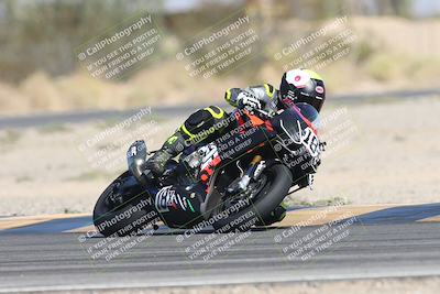 media/Nov-02-2025-CVMA (Sun) [[337aff29ab]]/Race 8-Formula Lightweight Twins Shootout/